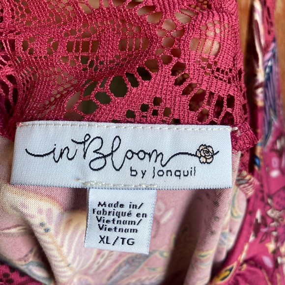 In Bloom by Jonquil blouse - Picture 5 of 5